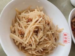 咸蛋黄土豆丝-天下客饭店(中山路店)