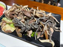 -乡土黄·鲜牛肉火锅·小龙虾(兴业街店)