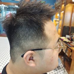 -贝勒爷专业男发