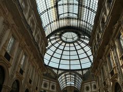 -文艺复兴百货(米兰大教堂广场店)