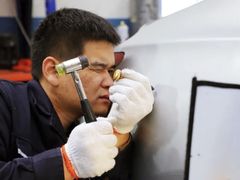 -畅通航行汽车钣金喷漆 无痕修复·局部喷漆