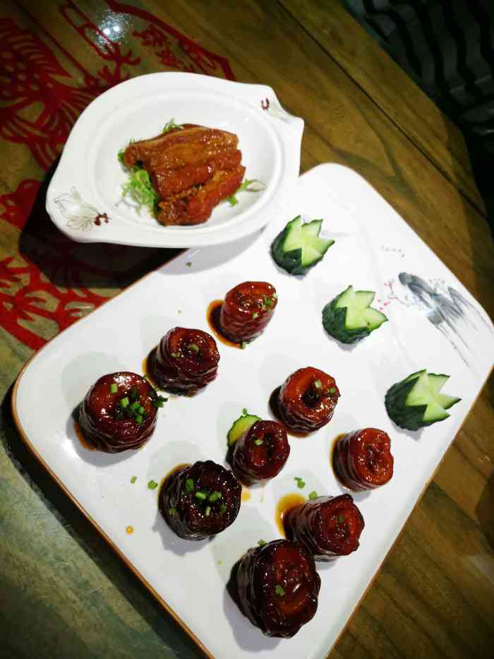 会仙楼饭庄(宽厚里店)-"会仙楼酒楼应该是在济南比较有名的鲁菜馆子.