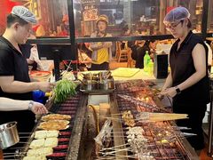 -华府九号海鲜烧烤大排档(龙域店)