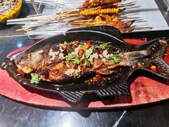 铁板鲫鱼-杨家崴子碳缸烧烤(东三马路店)