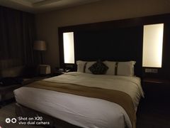 -上海浦东假日酒店