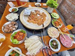 -老姐石板烧烤+铜炭火锅(总店)