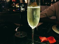 佩雷起泡酒-wann lounge 低温慢煮牛排·清吧