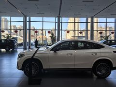 -天津波士信达奔驰4S店(卫津南路店)