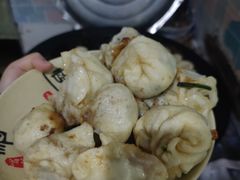 -依云煎包店