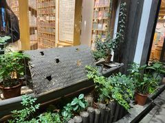 -猫的天空之城概念书店(杭州南宋御街店)