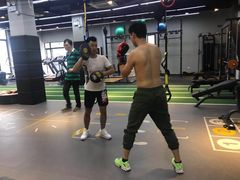 -Freedom Fitness私教健身俱乐部(徐虹北路店)