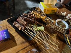 -乔岩保应烧烤店