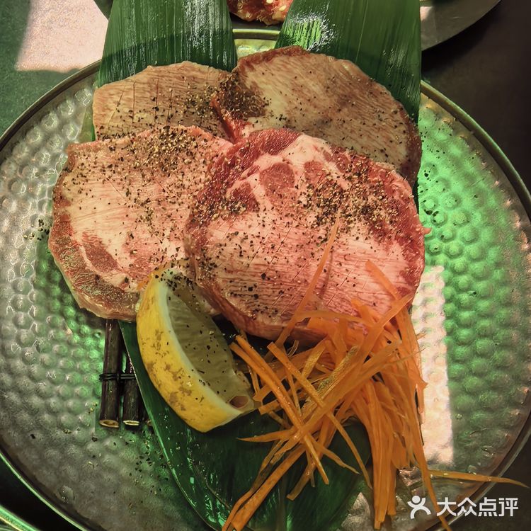 山葵说烤肉｜从炭火到舌尖，翻转间烦恼尽散！