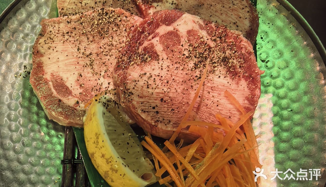 山葵说烤肉｜从炭火到舌尖，翻转间烦恼尽散！