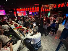 -VIVA·百人年会团建篮球场轰趴馆