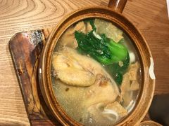 -刀小蛮半只鸡过桥米线(家乐福四元桥店)