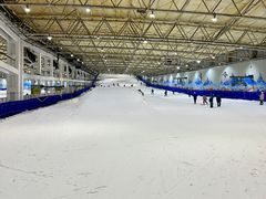 -乔波室内滑雪场