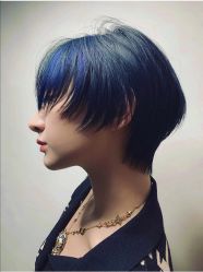 -变画·发型STUDIO