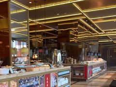 自助取餐区-大中华希尔顿酒店-念自助餐·嗨啤·小龙虾