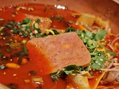 -成都你六姐·牛肉冒菜(上海环宇荟店)