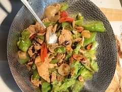 -赶海部落海鲜城(海阳路店)