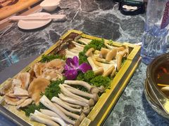 -慢丽江·云南野生菌土鸡锅(西山店)