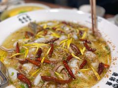 老坛酸菜鲈鱼-渔语鱼新川菜Bistro(万象天地店)