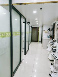 -苗医生专业祛痘·皮肤管理