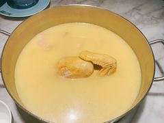 滋补养颜花胶鸡-澳美徕·港式花胶鸡火锅(高新万达店)
