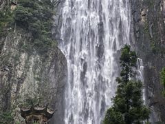 -刘伯温故里景区百丈漈