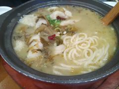 -周鱼小馆石锅酸菜鱼(活力汇店)