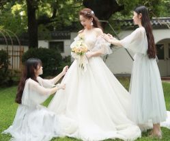 -洋洋婚纱品牌集合店
