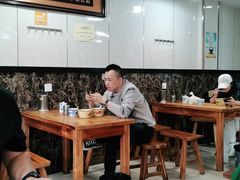大堂-山北老老头馄饨