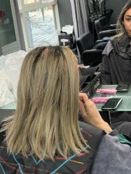 -Tipo Hair salon（明星）店