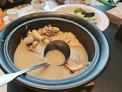 -五谷丰登农家院·地道胶东菜·海鲜烧烤(威海店)