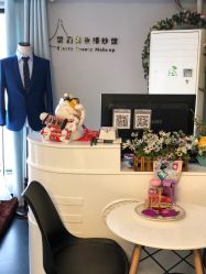 -雪莉美妆婚纱馆