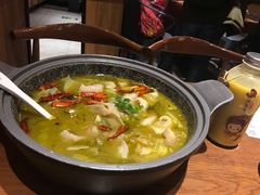 -渝是乎酸菜鱼(龙旗购物中心店)