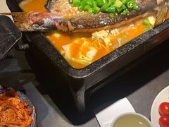 -夯鱼烤鱼·尔滨地标美食(中央商场店)