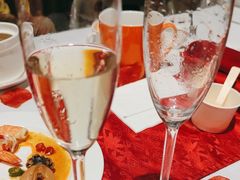 -广州万富希尔顿酒店·感趣自助餐厅·金秋蟹宴生蚝海鲜刺身