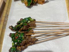 -街角等你.大连海鲜烧烤.经典铁板海鲜串(西安路店)