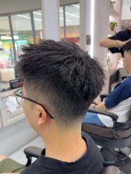 -尤司男士国潮理发馆
