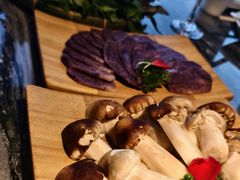 -慢丽江·云南野生菌土鸡锅(付家庄店)
