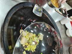 清江鱼锅-屯老二农家铁锅炖·行业领军者(梅江店)