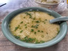 吃完心里美滋滋的咸豆浆-桐香园小笼包(百井坊巷店)