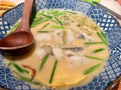 -荣家黄鱼面(前滩太古里店)