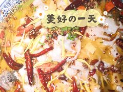 -桂二老坛酸菜鱼(三街两巷店)