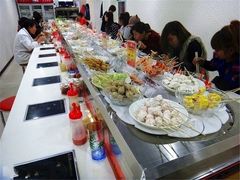 自助取餐区-烫煮风旋转涮吧自助小火锅(洪楼大润发店)
