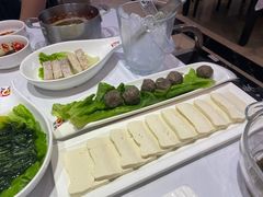 -德天肥牛海鲜火锅(城西银泰店)