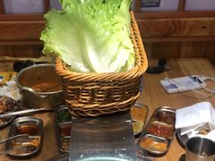 -汉城烤肉·黑金冠(华山路店)