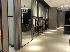 -阿玛施(万达广场松江店)